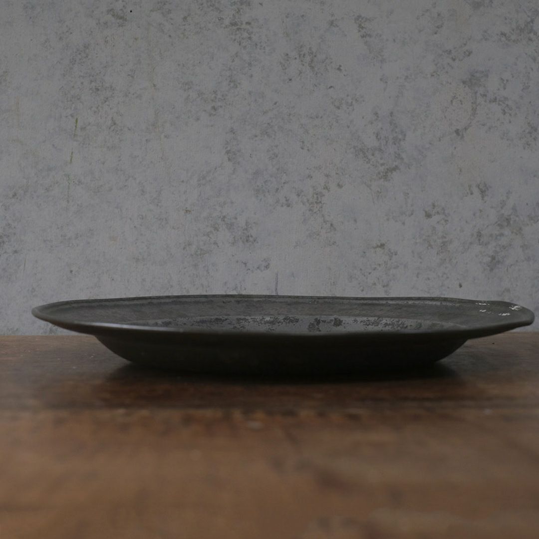 アンティークエタン皿 フランス 丸い形のフランス19世紀の錫製器4