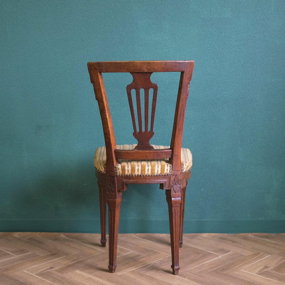 アンティークチェア/ルイ16世様式 フランス カービングの素敵な椅子/アンティーク家具10