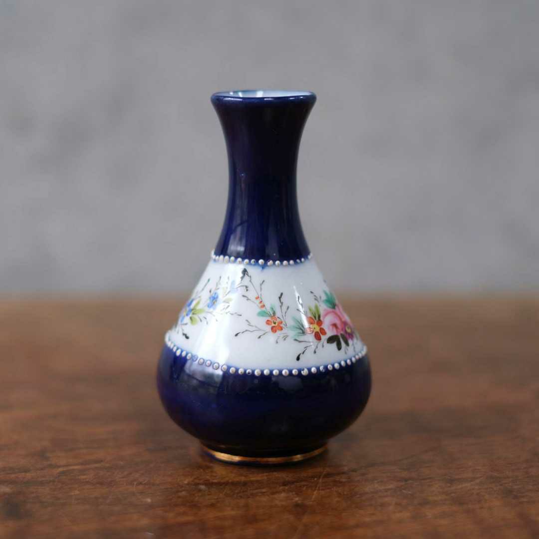 アンティークフラワーベース 一輪挿し 小さな花瓶 陶器 花モチーフ イギリス2