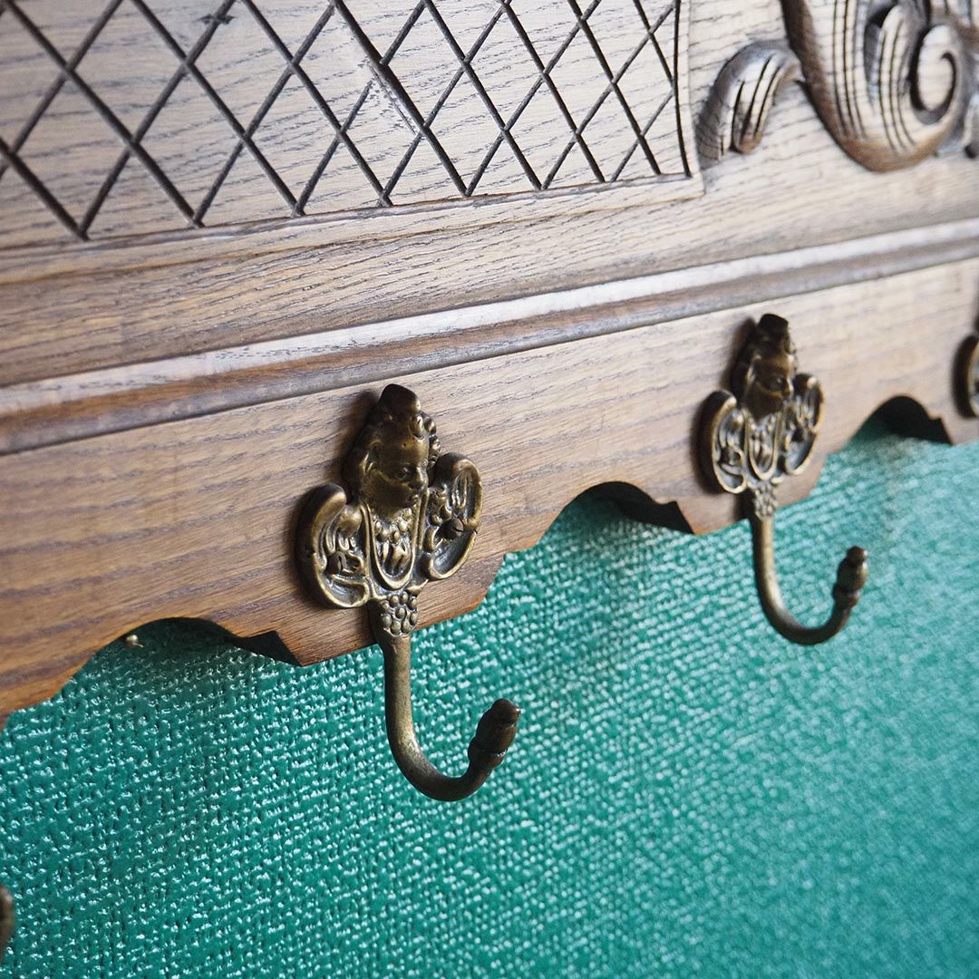 アンティークウォールシェルフ フックボード 彫り装飾 フランス アンティーク家具5