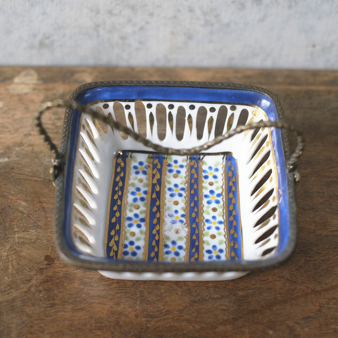 アンティークレースドバスケット レースドホワイトポーセリン フランス4