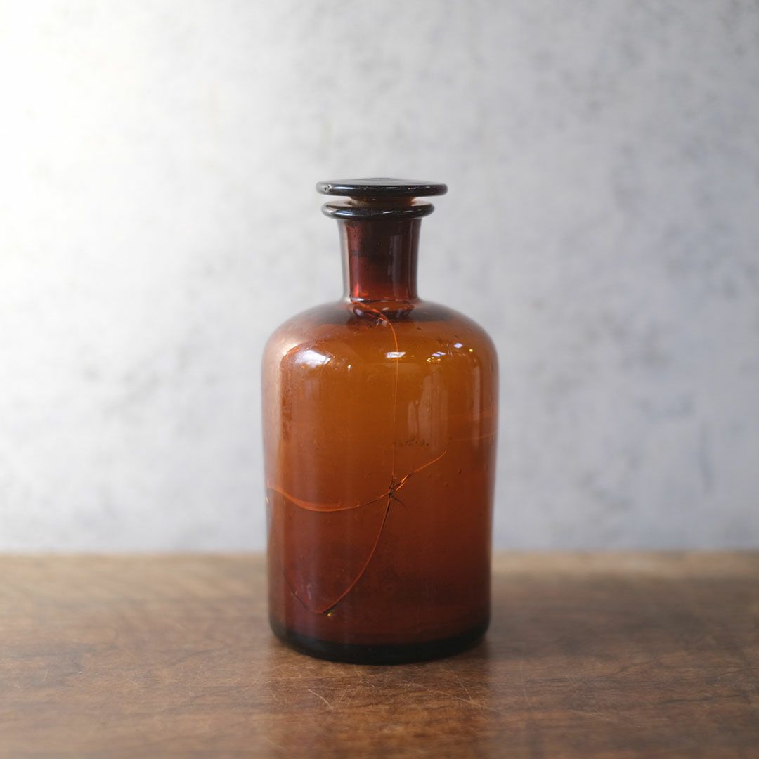 アンティーク薬瓶 メディシンボトル イギリス 蓋付2