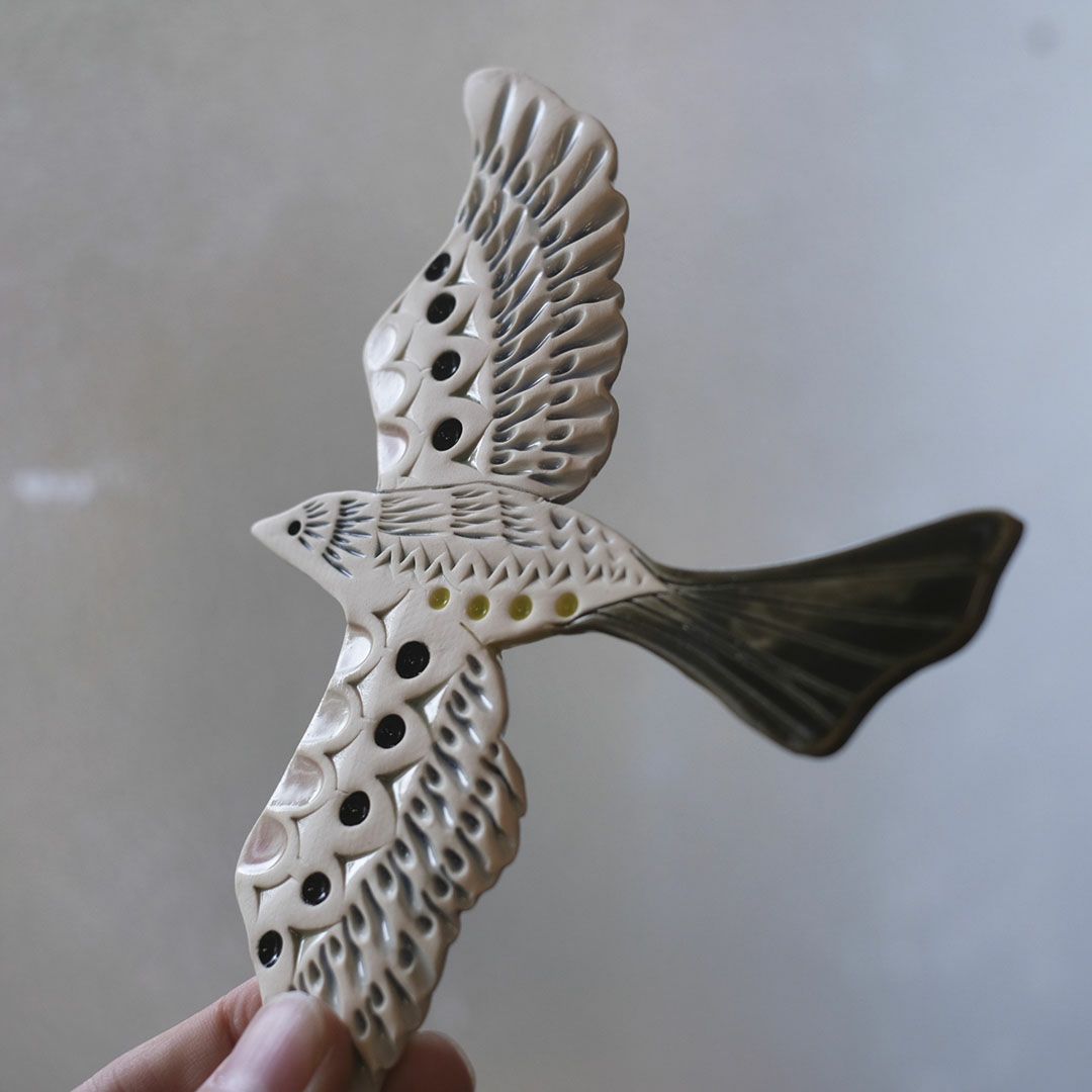 陶器の鳥のアートオブジェ Pottery studio K 金子ひとみ 作家物 空舞う鳥5