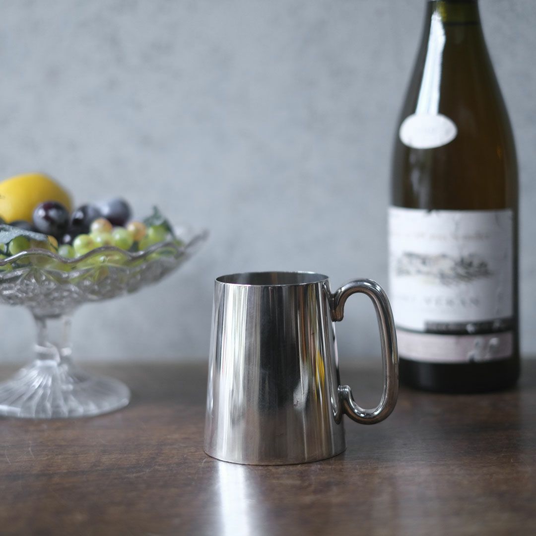 アンティーク シルバープレート マグ ストレートフォルム 正面