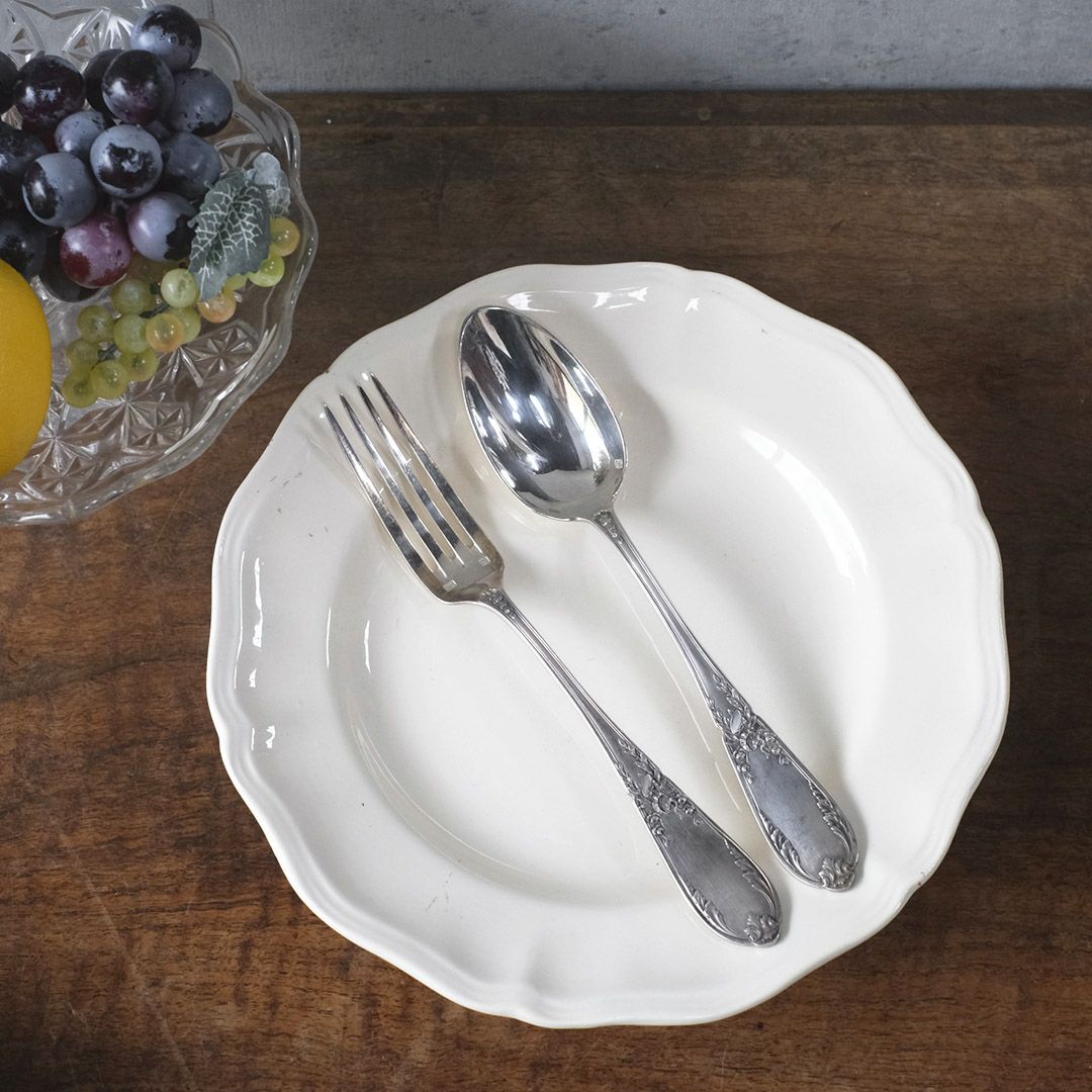 アンティーク スプーン 洋白 白色合金 花柄レリーフ ハンドル装飾 全体