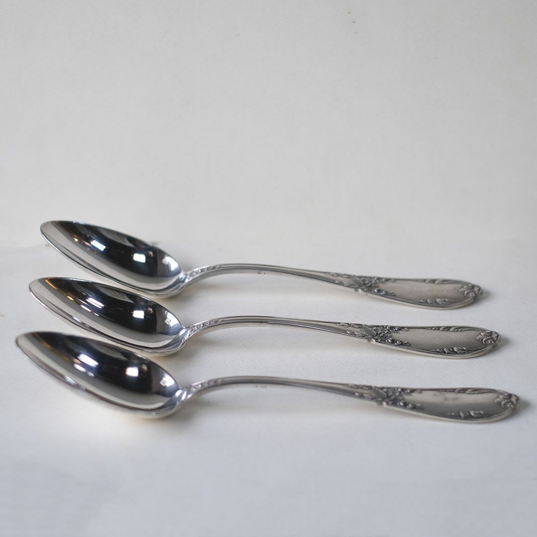 アンティーク スプーン 側面フォルム 流れる曲線