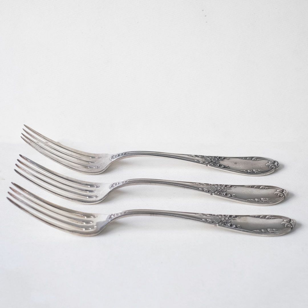 アンティーク スプーン ハンドル 花と葉のレリーフ装飾