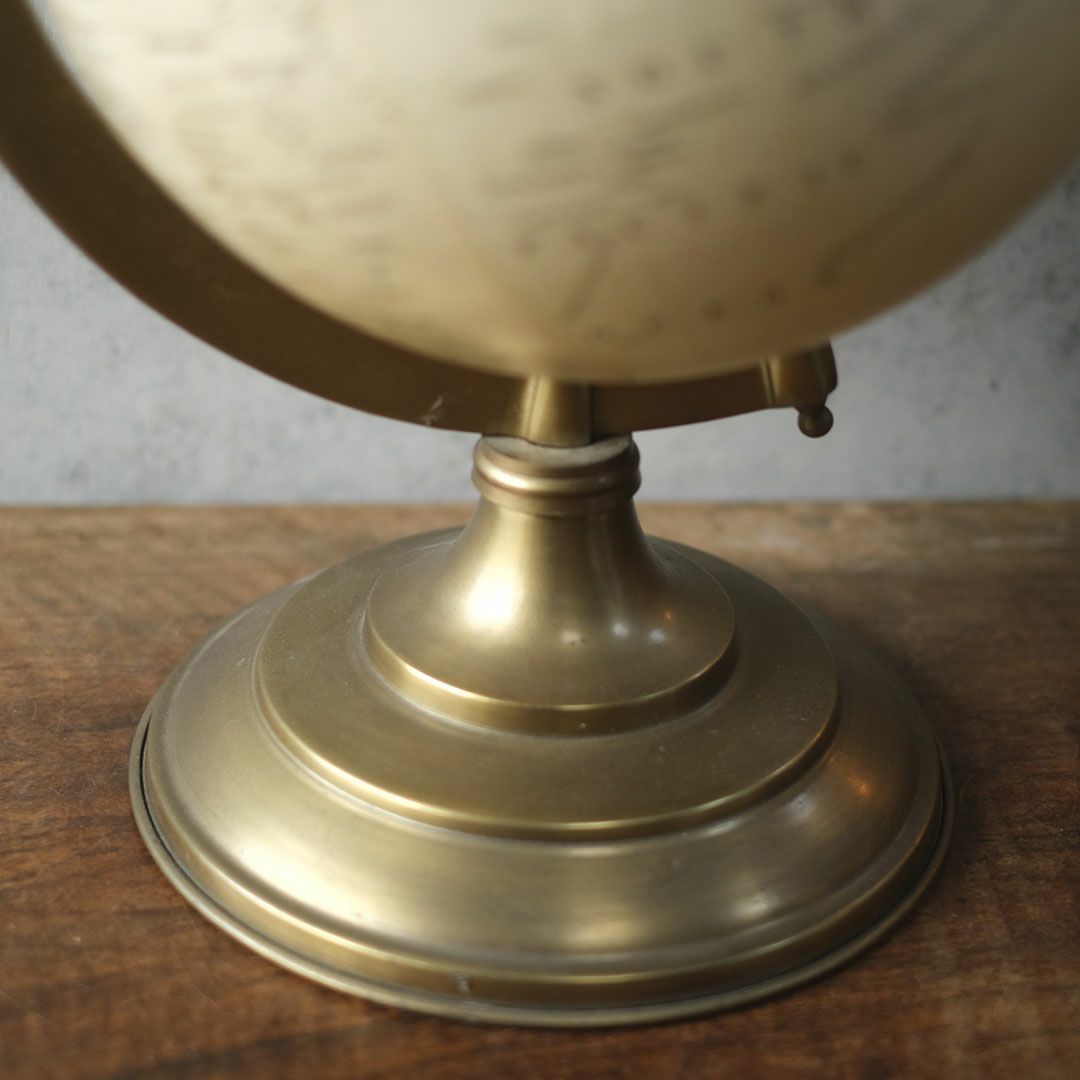 大型ヴィンテージ地球儀 正面 真鍮色スタンド付き デスクグローブ