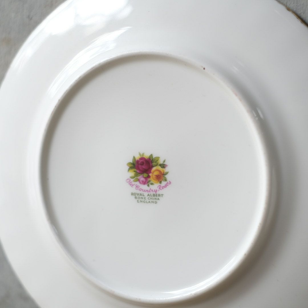 ヴィンテージ Royal Albertティーカップトリオ/old country rose イギリス ロイヤルアルバート 王室御用達10