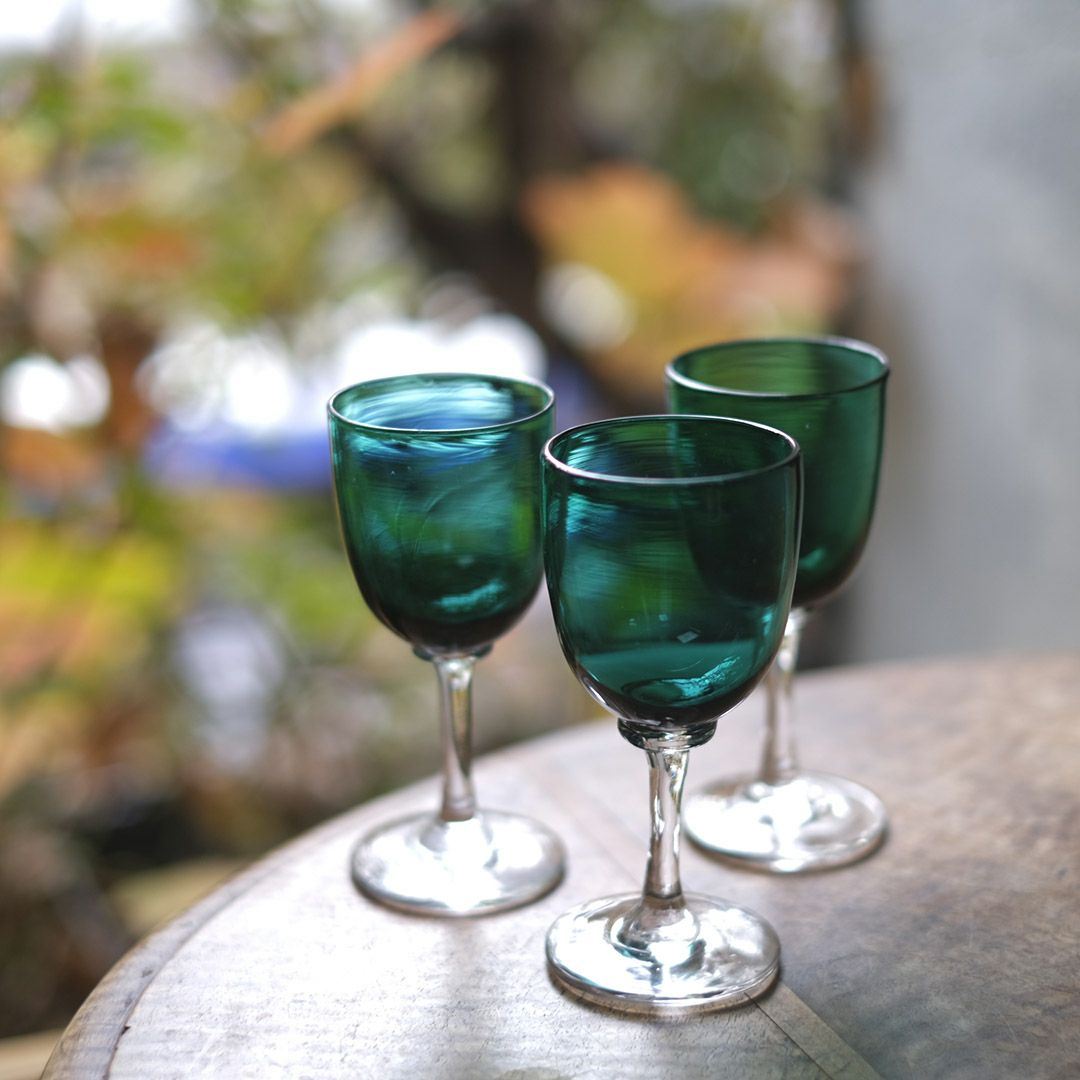 アンティーク ワイングラス/ブリストルグリーン イギリス 深いグリーンカラーが特徴的な吹きガラス/アンティーク食器2