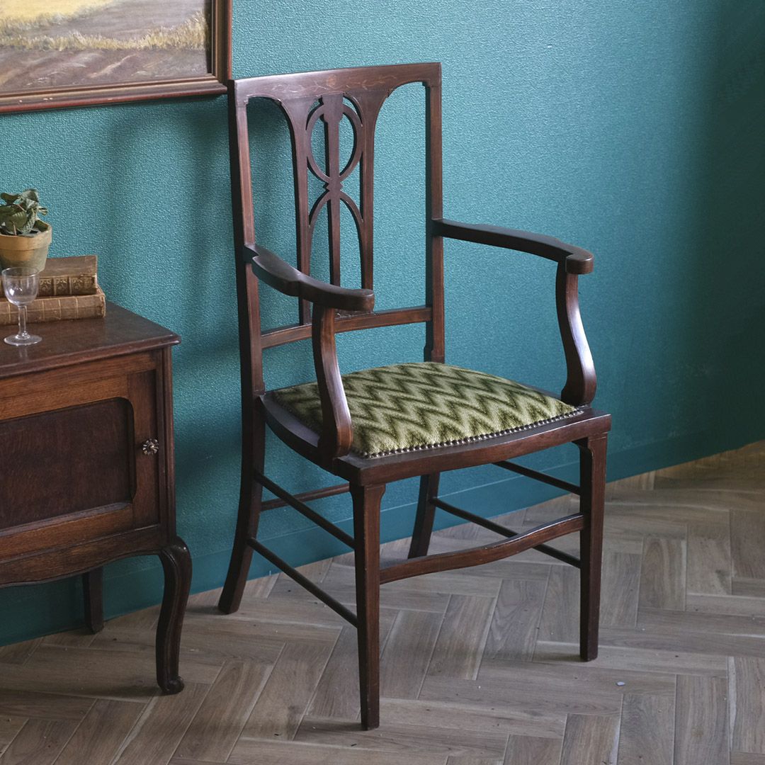 アンティークアームチェア イギリス 肘掛け椅子2