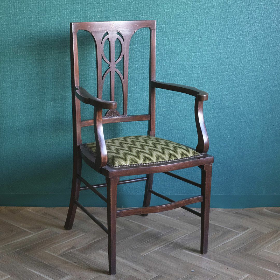 アンティークアームチェア イギリス 肘掛け椅子3