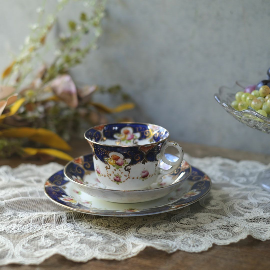 アンティークティーカップトリオ ヴィクトリアンローズ BESWICK&SONS ベスウィック陶器 イギリス